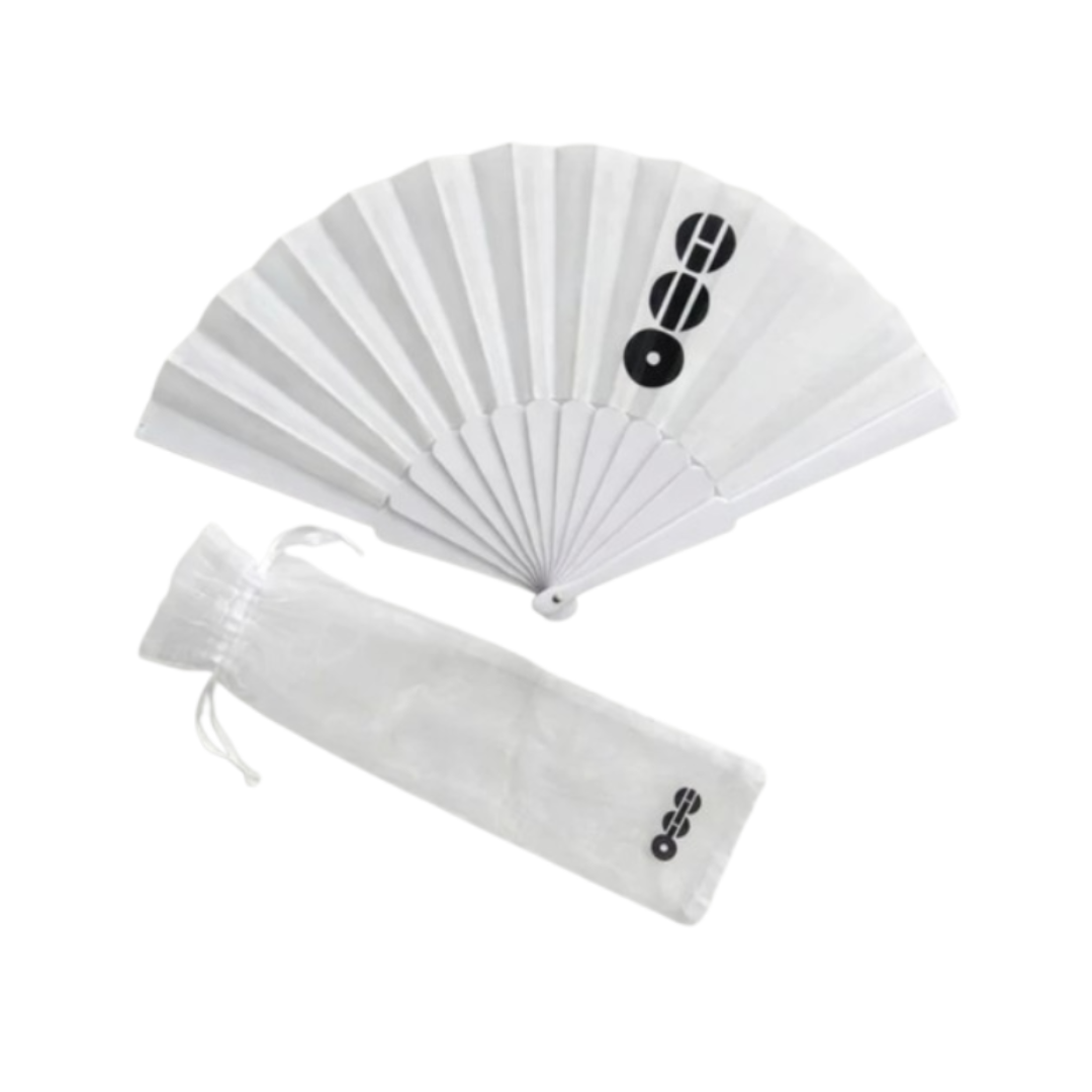 Abanico Arirang Blanco y Negro con Funda Protectora – Accesorio de Colección para el Fandom