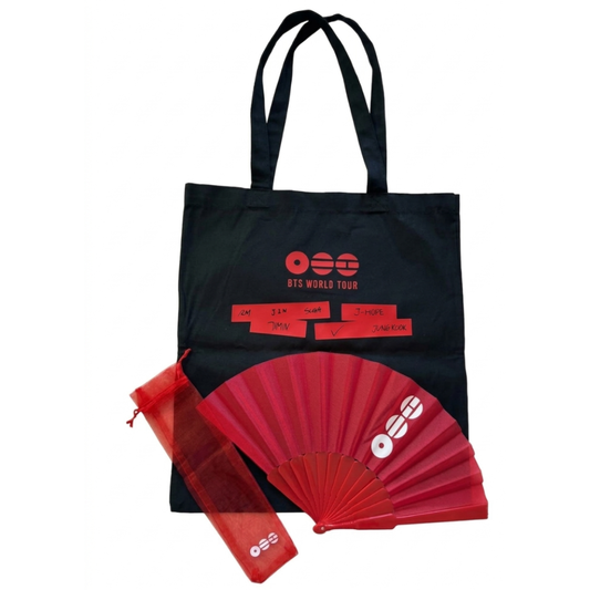 Set de Accesorios K-Pop World Tour Arirang – Bolsa de Tela Tote Bag Negra + Abanico Plegable Rojo + Funda de Regalo – Estética Coreana